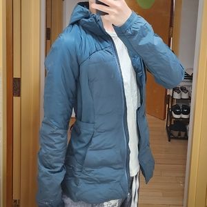 Lululemon puffer jacket size 8 turquoise